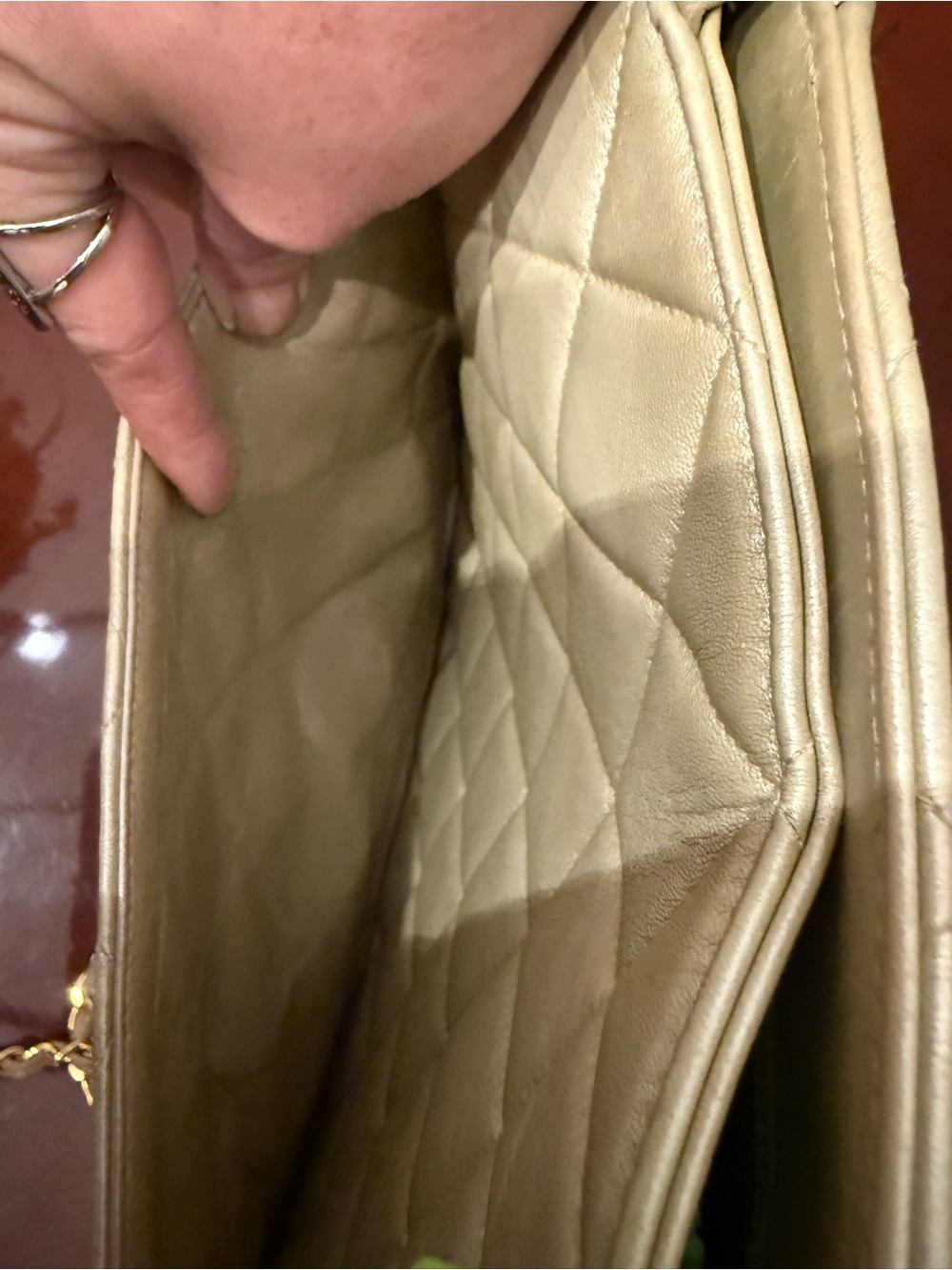 🔥 Chanel Vintage Beige Lambskin Medallion Tote Bag - Picture 9 of 13